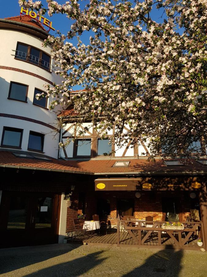 Amadeus Hotel Zielona Gora מראה חיצוני תמונה