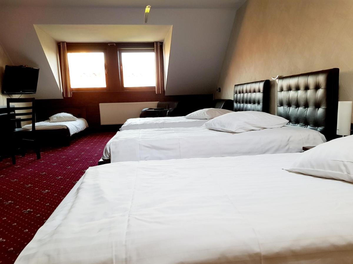 Amadeus Hotel Zielona Gora מראה חיצוני תמונה