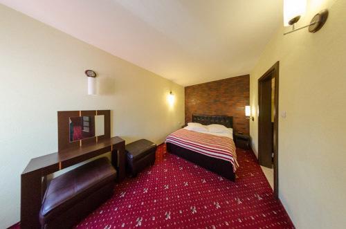 Amadeus Hotel Zielona Gora מראה חיצוני תמונה