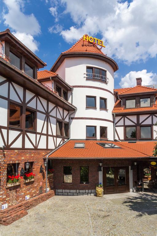 Amadeus Hotel Zielona Gora מראה חיצוני תמונה